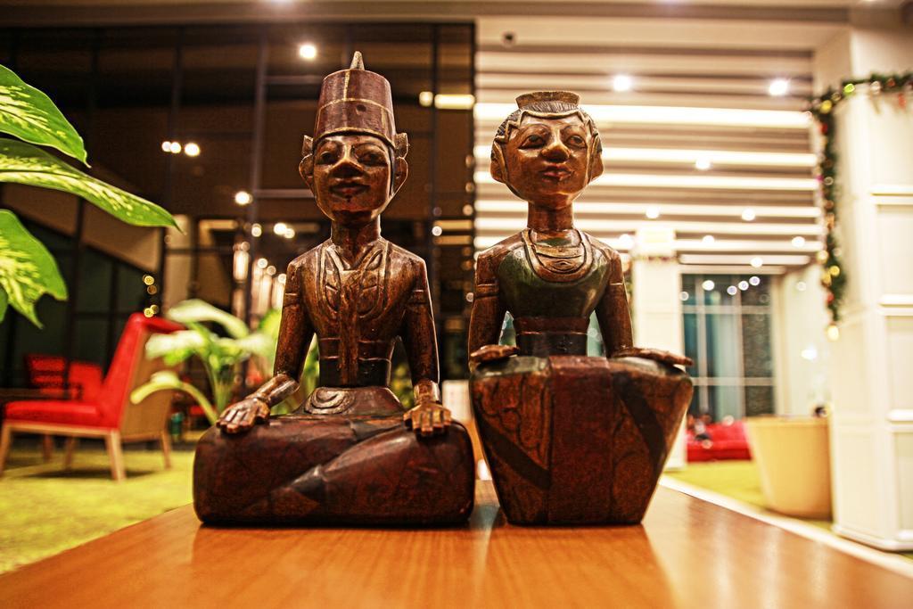 Hotel Sparks Life Jakarta, Artotel Curated Jakarta